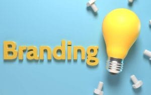 چگونه تابلو هویت بصری کسب و کار را تقویت می کند؟